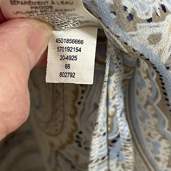 White House Black Market Sheer Paisley Blouse - Gray and Cream - Picture 13 of 13